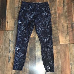Spyder size M cropped leggings yoga pants black gray athletic athleisure